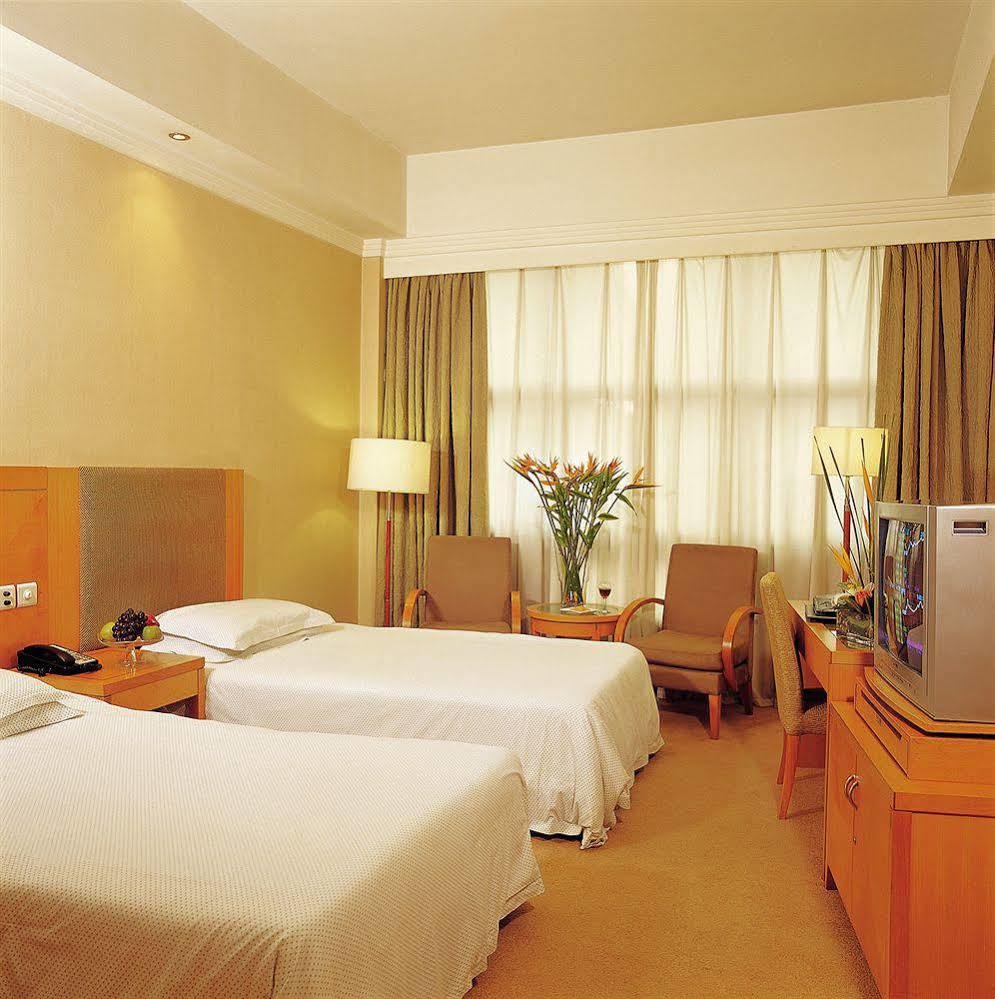 Taizhou Garden Hotel ภายนอก รูปภาพ