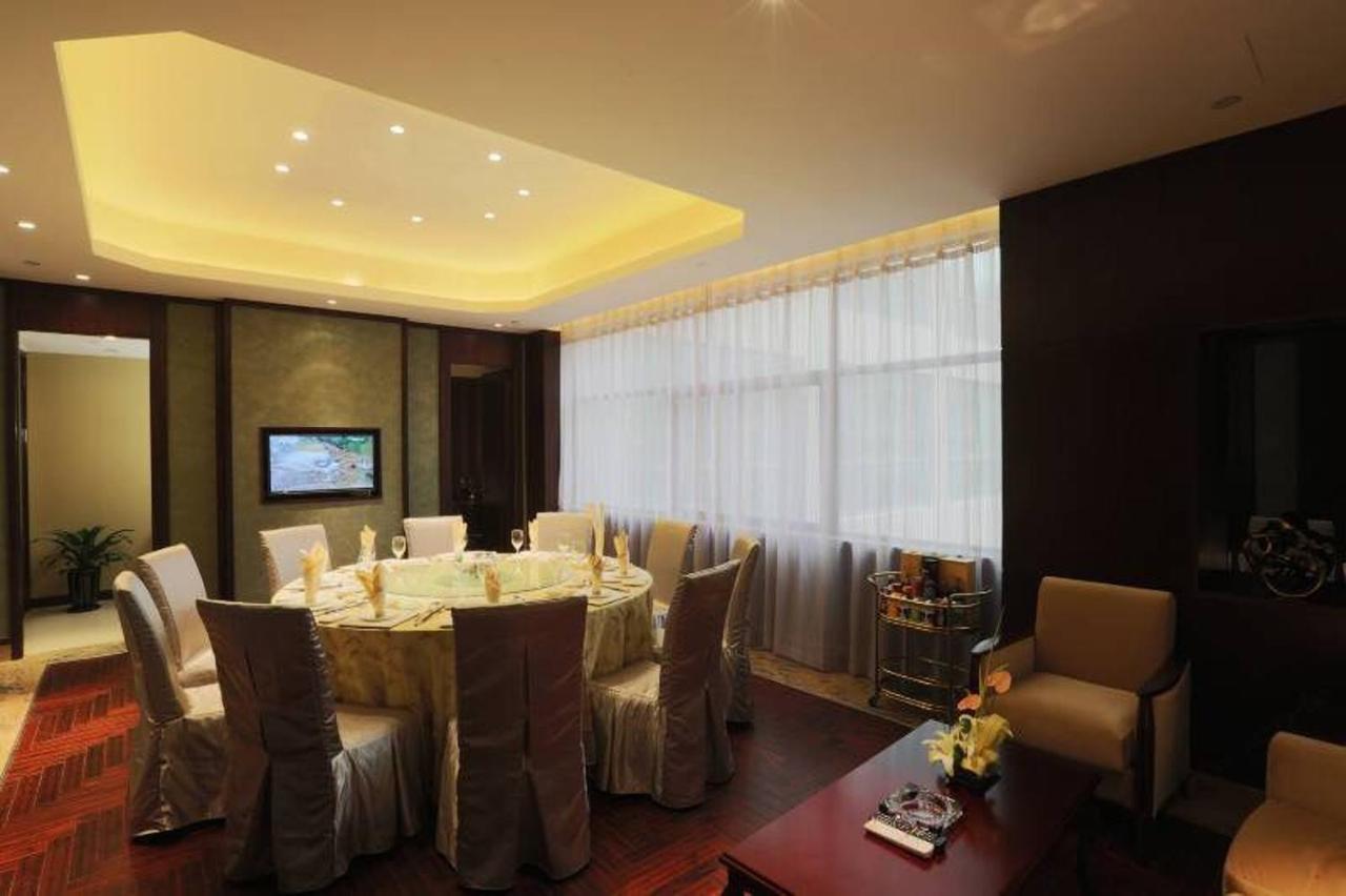 Taizhou Garden Hotel ภายนอก รูปภาพ