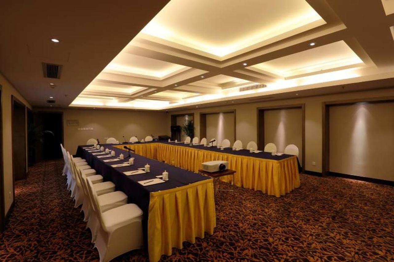 Taizhou Garden Hotel ภายนอก รูปภาพ